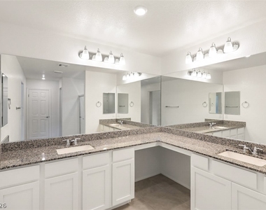 10589 Sariah Skye Avenue - Photo Thumbnail 38
