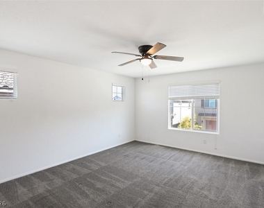 10589 Sariah Skye Avenue - Photo Thumbnail 32