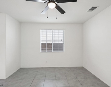 10589 Sariah Skye Avenue - Photo Thumbnail 17