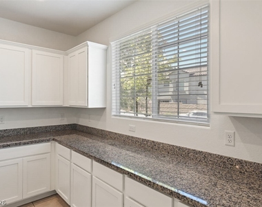 10589 Sariah Skye Avenue - Photo Thumbnail 13