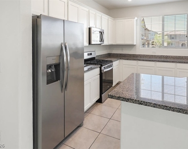 10589 Sariah Skye Avenue - Photo Thumbnail 11