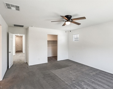 10589 Sariah Skye Avenue - Photo Thumbnail 33