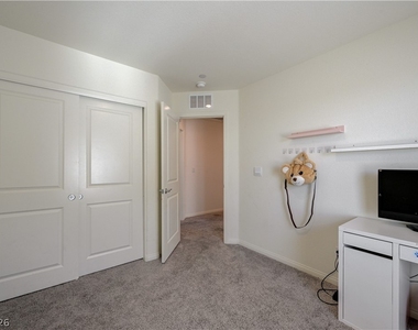 386 Larksong Avenue - Photo Thumbnail 46