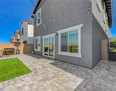 386 Larksong Avenue - Photo Thumbnail 24