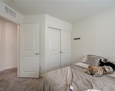 386 Larksong Avenue - Photo Thumbnail 44