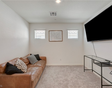 386 Larksong Avenue - Photo Thumbnail 30
