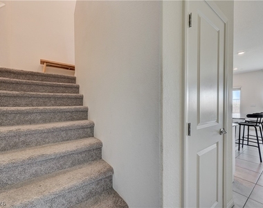 386 Larksong Avenue - Photo Thumbnail 52