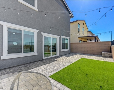 386 Larksong Avenue - Photo Thumbnail 25