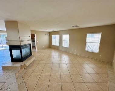 964 Plantain Lily Avenue - Photo Thumbnail 2