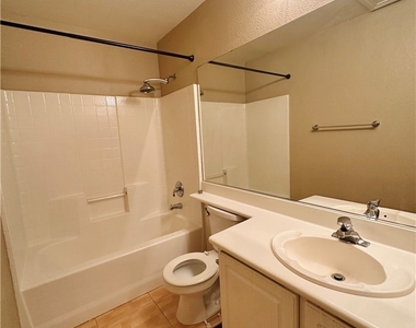 964 Plantain Lily Avenue - Photo Thumbnail 10