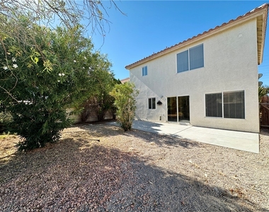 964 Plantain Lily Avenue - Photo Thumbnail 13