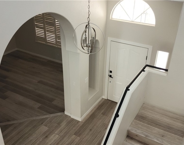 8016 Shorecrest Drive - Photo Thumbnail 13