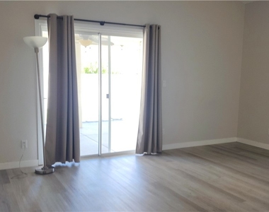 8016 Shorecrest Drive - Photo Thumbnail 5