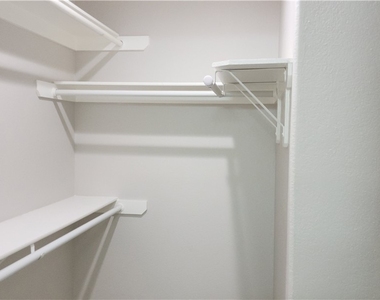 8016 Shorecrest Drive - Photo Thumbnail 4