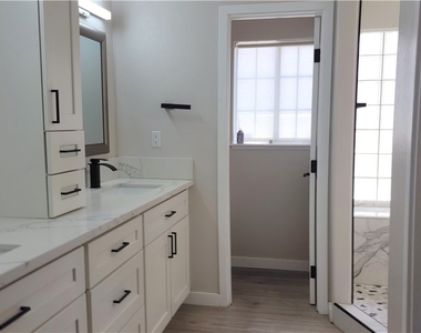 8016 Shorecrest Drive - Photo Thumbnail 2