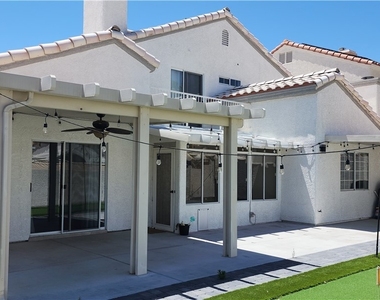8016 Shorecrest Drive - Photo Thumbnail 14