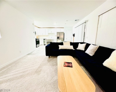 356 Rosefinch Street - Photo Thumbnail 5