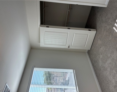 8074 Kings Guard Street - Photo Thumbnail 13