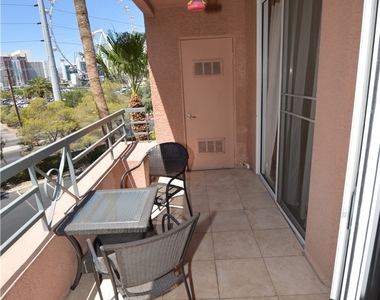 220 E Flamingo Road - Photo Thumbnail 2