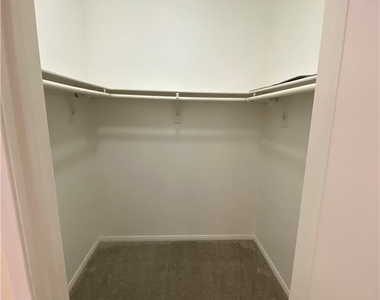 2615 W Gary Avenue - Photo Thumbnail 6