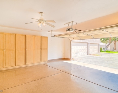5250 S Rainbow Boulevard - Photo Thumbnail 27
