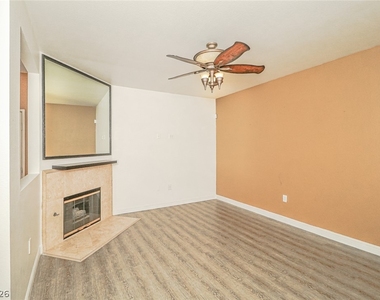 5250 S Rainbow Boulevard - Photo Thumbnail 2