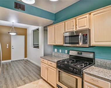 5250 S Rainbow Boulevard - Photo Thumbnail 11