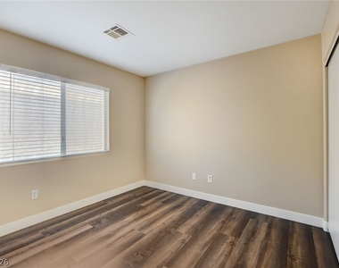 41 Diamond Run Street - Photo Thumbnail 9