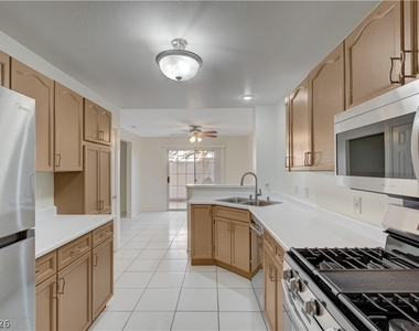 8039 Teresita Avenue - Photo Thumbnail 6