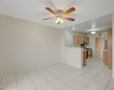 8039 Teresita Avenue - Photo Thumbnail 14