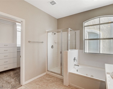 1001 Bannockburn Street - Photo Thumbnail 39