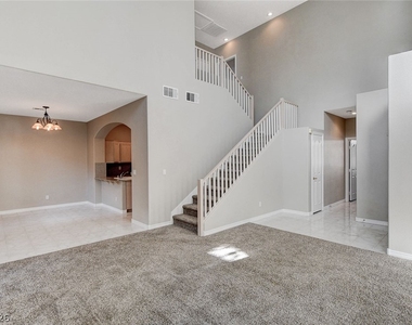 1001 Bannockburn Street - Photo Thumbnail 13