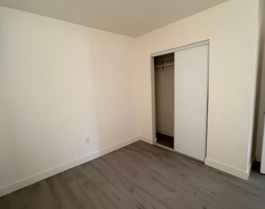 2881 Spy Glass Avenue - Photo Thumbnail 10