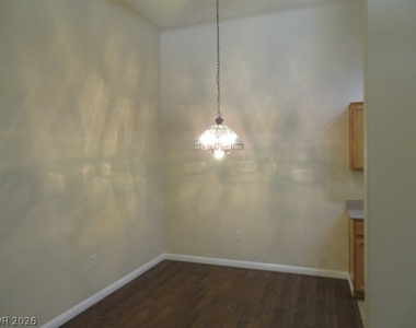 2305 Horizon Ridge Parkway - Photo Thumbnail 6