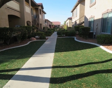 2305 Horizon Ridge Parkway - Photo Thumbnail 16