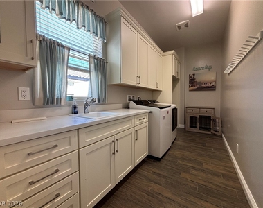 81 Navarra Canyon Court - Photo Thumbnail 44