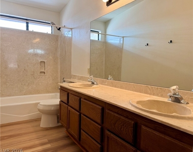 87 Wyoming Street - Photo Thumbnail 10