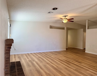 87 Wyoming Street - Photo Thumbnail 4
