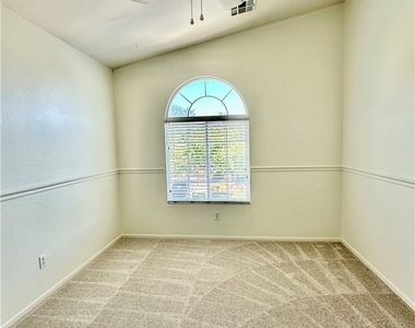 7851 Meandering Path Avenue - Photo Thumbnail 7