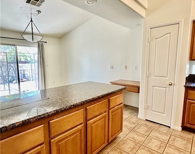 7851 Meandering Path Avenue - Photo Thumbnail 16