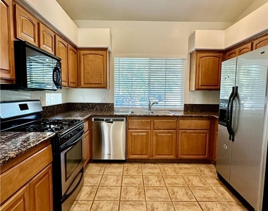 7851 Meandering Path Avenue - Photo Thumbnail 21