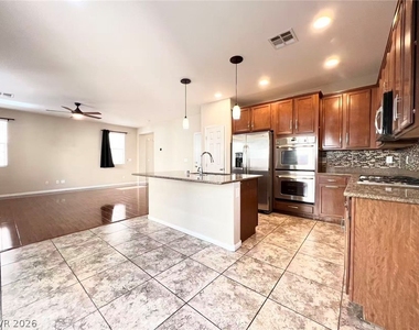 11002 Sardinia Sands Drive - Photo Thumbnail 4