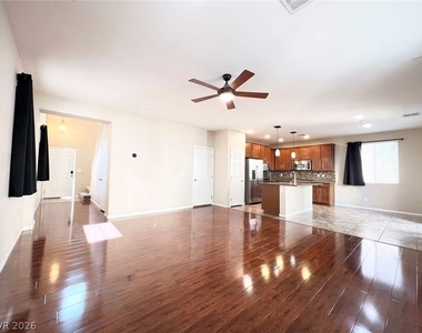 11002 Sardinia Sands Drive - Photo Thumbnail 5