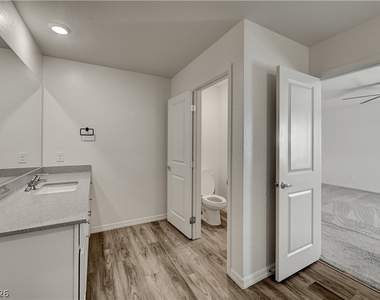 4116 Gold Desert Street - Photo Thumbnail 32