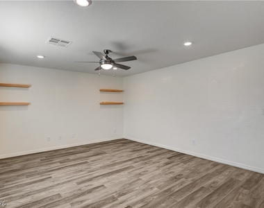 4116 Gold Desert Street - Photo Thumbnail 16