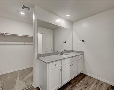 4116 Gold Desert Street - Photo Thumbnail 31