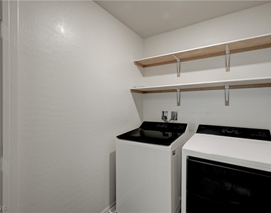 4116 Gold Desert Street - Photo Thumbnail 37