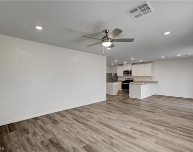 4116 Gold Desert Street - Photo Thumbnail 13