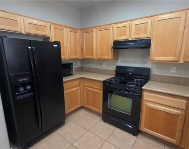 8149 Lake Geneva Court - Photo Thumbnail 3