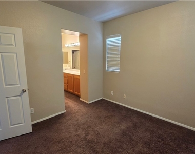 8149 Lake Geneva Court - Photo Thumbnail 9